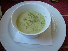 Sopa fría de pepinos